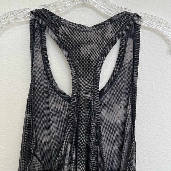 Athleta women’s tank top size 1X tie dye racerback printed black - Picture 5 of 11